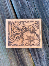 Load image into Gallery viewer, Natural Floral X Basket Stamp Bifold