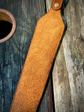 Load image into Gallery viewer, Basket Stamp Gun Sling