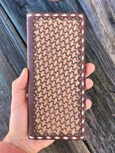 Load image into Gallery viewer, Basket Stamp X Buckstitch Roper Wallet