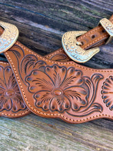 Load image into Gallery viewer, Floral Spur Straps with 3pc Buckle Set