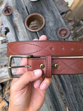 Load image into Gallery viewer, Medium Brown Gunslinger
