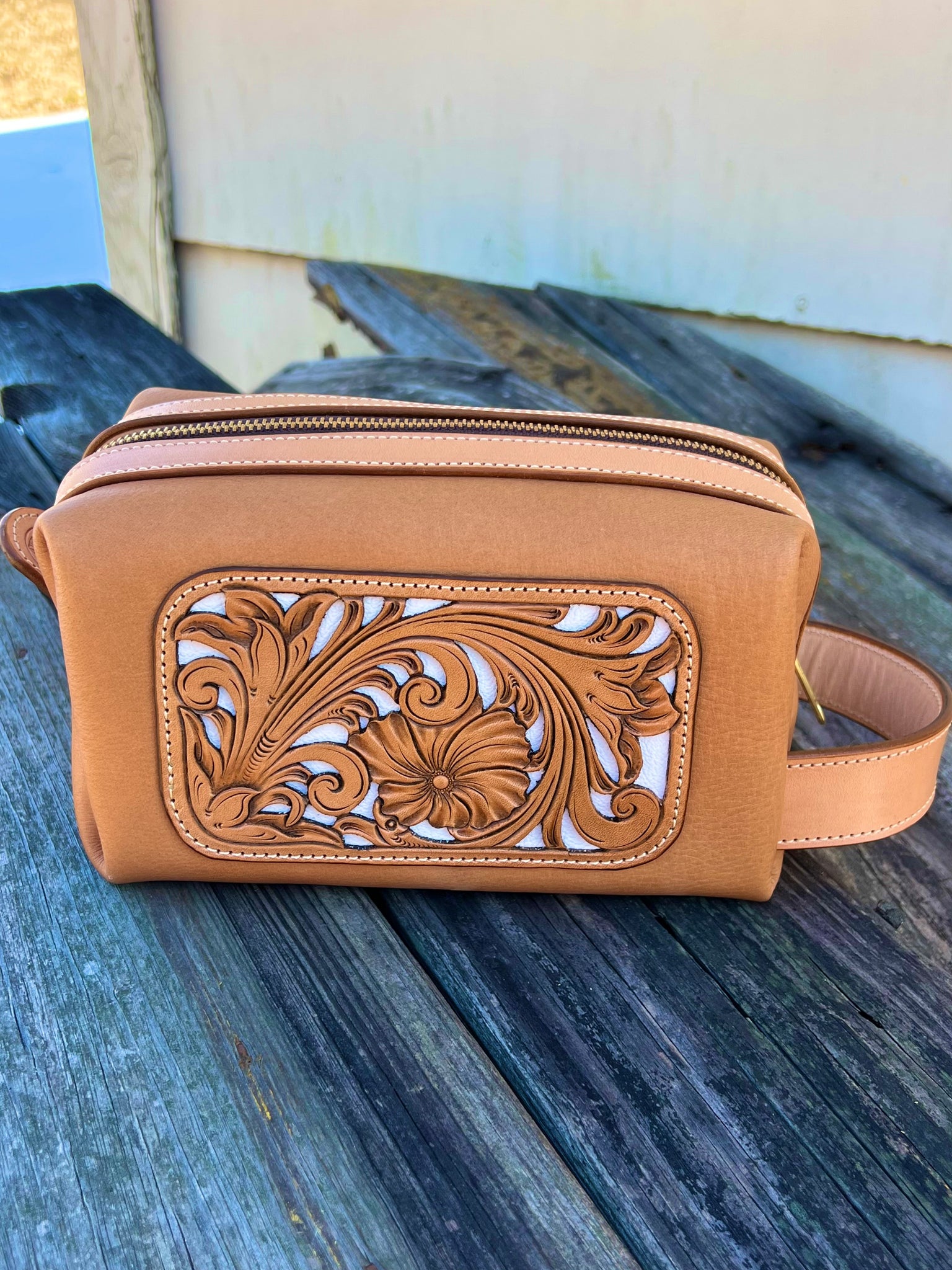 Tan Travel Kit/ Makeup Bag – Girty Leather Co Tan Travel Kit/ Makeup Bag – Girty Leather Co